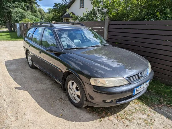 Opel Slimības lapa līdz 9.septembrim. Jānomaina aizmugu