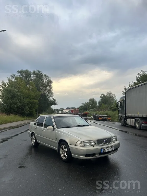 Volvo Tehniskā apskate līdz: 15.04.2027.