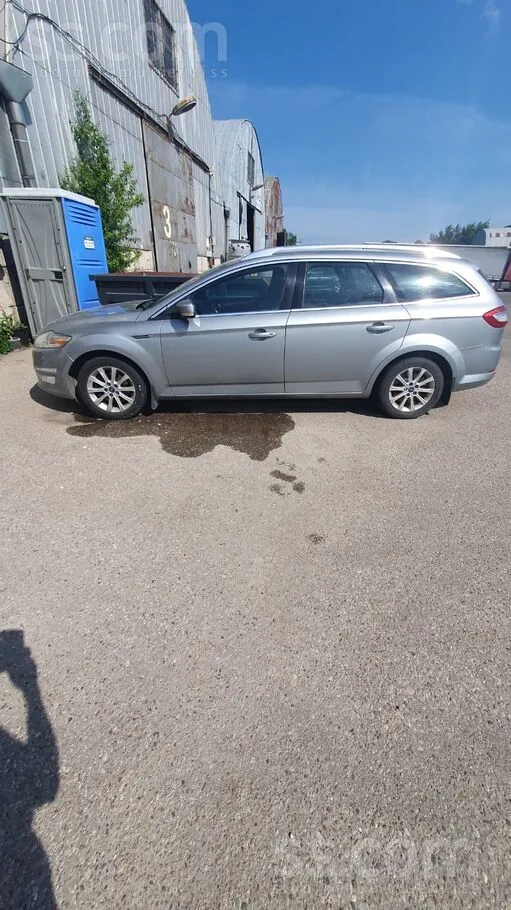 Ford Pārdodu Ford Mondeo 2012 gada ar ātruma kārbas def