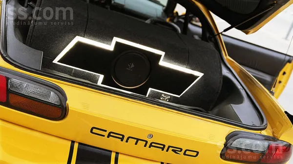 Chevrolet Camaro 1995.gada izlaidums. Leģendārais V8 5.7l dzinējs. Nobraukum