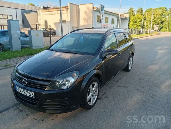 Opel Pārdod 1.7d 59kw labā stāvokli. Tikko izieta jauna