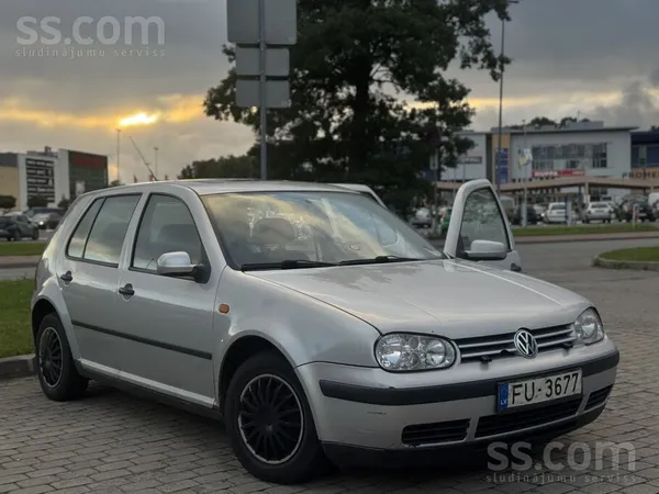 Volkswagen Pārdodu Golf4 1.6 benzīns ar automātisku kārbu. Ne