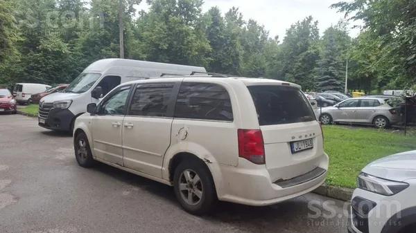 Dodge Техосмотр до 02/07/2026. Снята с учета. Продается