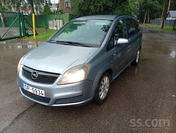 Opel Pārdod labā stāvoklī. Neliela rūsa. 2 atslēgas. Ek