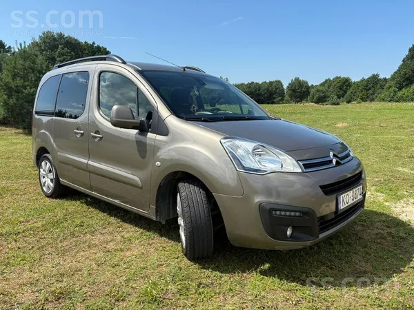Citroen Pārdodu sakarā ar to ka nepieciešams busiņš.