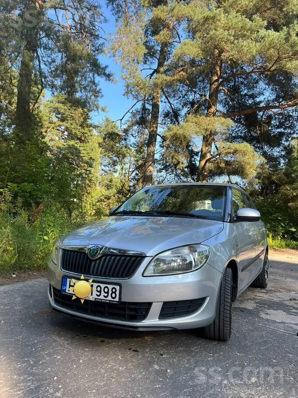 Skoda Pārdodu ekonomisku un uzticamu Škoda Fabia ar 1.2 
