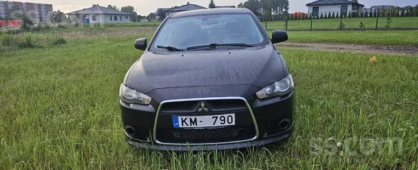 Mitsubishi Pardod ļoti dinamisku un ekonomisku ikdienas auto 