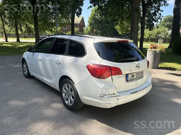 Opel Продаётся автомобиль в связи с приобретением новог