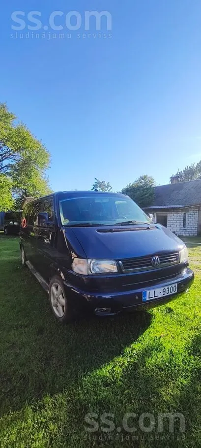 Volkswagen Pārdodu attēlā redzamo VW Caravelle. Automašīna ti