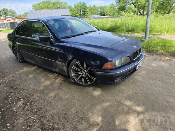 BMW Tirgoju savu bīteri, ar virsbūvi viss ir slikti, r