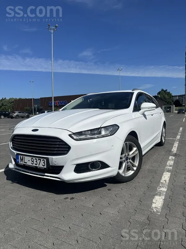 Ford Pārdodu auto. TA 17.06.2027. Cietās daļiņas 2100.