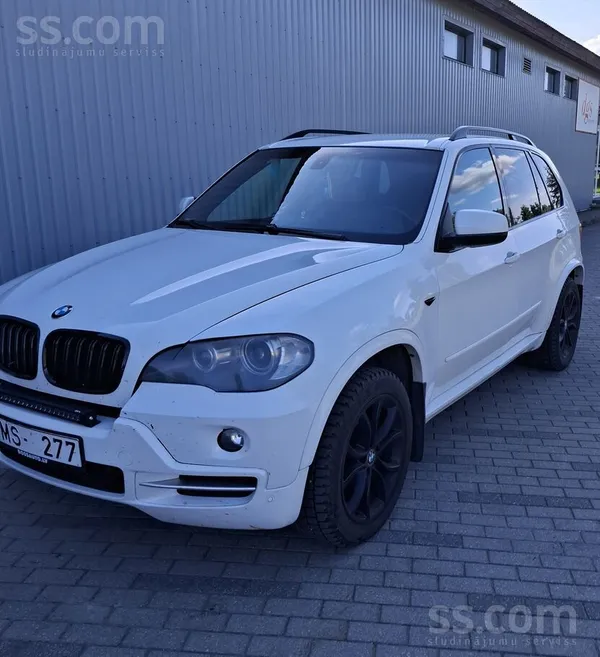 BMW Pārdodas kopts labs BMW X5. Uzticams motors M57 3.