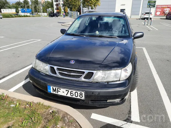 Pārdodas pirmās paaudzes Saab 95 Aero universāls ar mehānisko kasti . Mašīna
