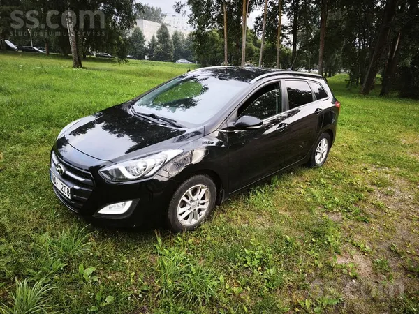 Hyundai Pārdodu Hyundai i30 labā tehniskā un vizuālā stāvo