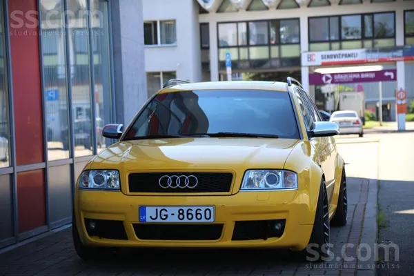 4.2i/250kW, mehānika. 

Pārkrāsots 2024. gadā - Vegas yellow

-Diski - R