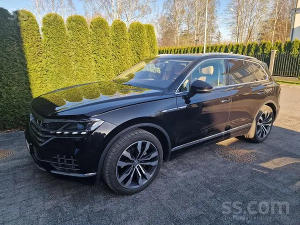 Volkswagen Pārdodu WV Touareg ideālā tehniskā un vizuālā stāv