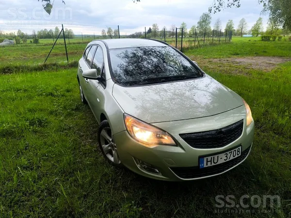 Opel Pārdodu 92kw 1.7 dīzelis 2011 gada