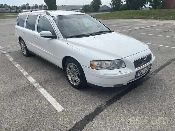 Volvo Pārdodu Volvo V70, 2.4 benzīns/gāze, manuālā a/k.