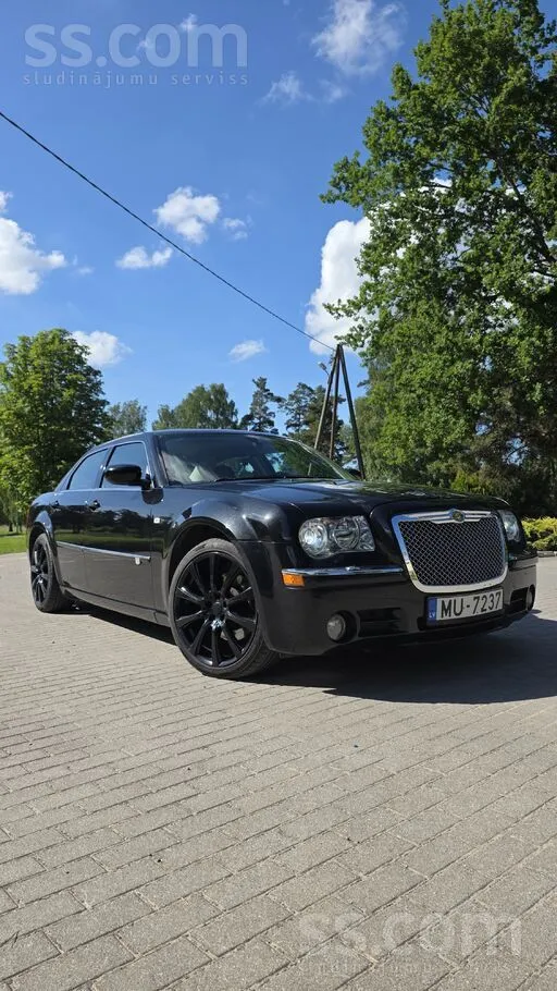 Chrysler Pārdodu labā stāvoklī Chrysler 300C 3.0 litri dīze
