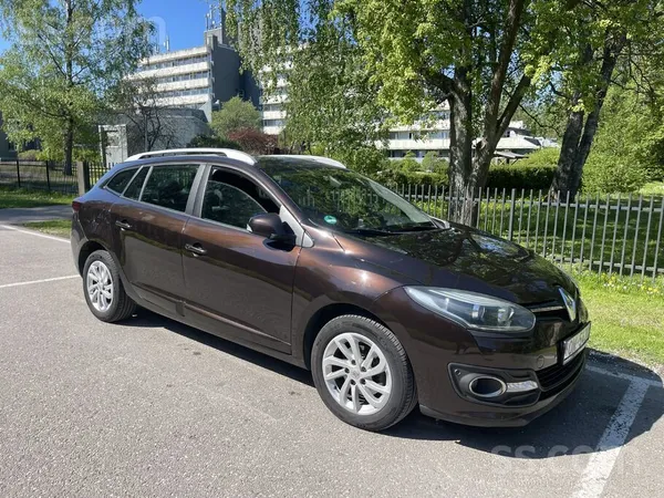 Свежий Megane только из Германии, латвийских дорог и соли ещё не видел.
Гл