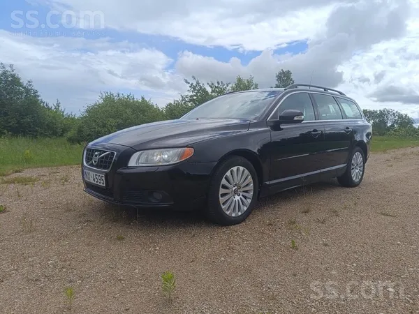 Volvo Volvo v70 2.0 120kw. 2011g. В машине всё работает 