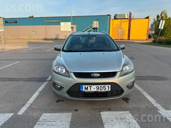 Ford Продам автомобиль Ford Focus 2 универсал 2010 г. в