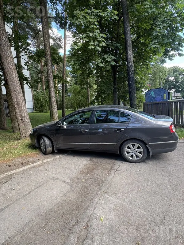Volkswagen Pārdodu Volkswagen Passat B6 sedanu, 2006. gada, 2