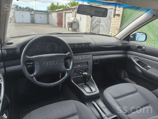 Audi Машина в рабочем состояние, заменены задние аморти