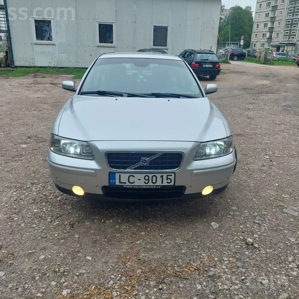 Volvo Pārdodu labu volvo s60 , auto loti laba stāvoklī p