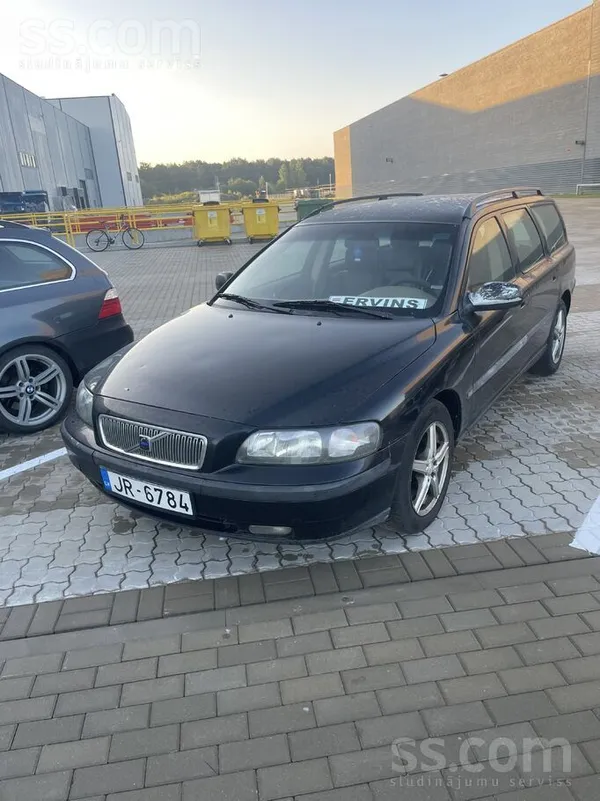 Pārdošu izturīgo Volvo , mana īpašuma 3 gadi, gadu atpakal izgāju no pirmo r