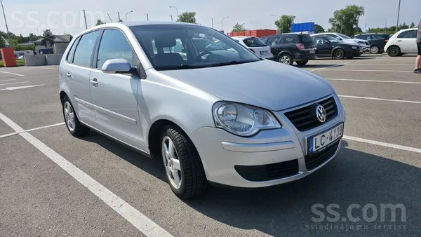 Volkswagen Машина в хорошем техническом состоянии. Имеются ме
