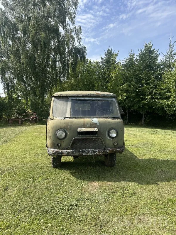 Pārdod Uaz, mainīts karburators un sadalītājs. Tehniski labā stāvoklī, malka