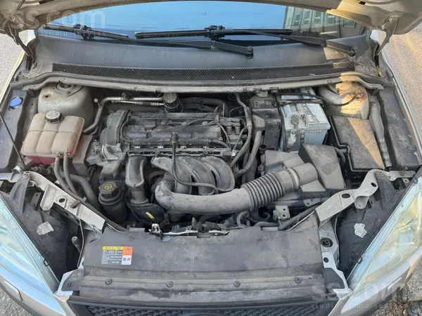 Ford Ford Focus 1.6 (2006) честный работяга, который пр