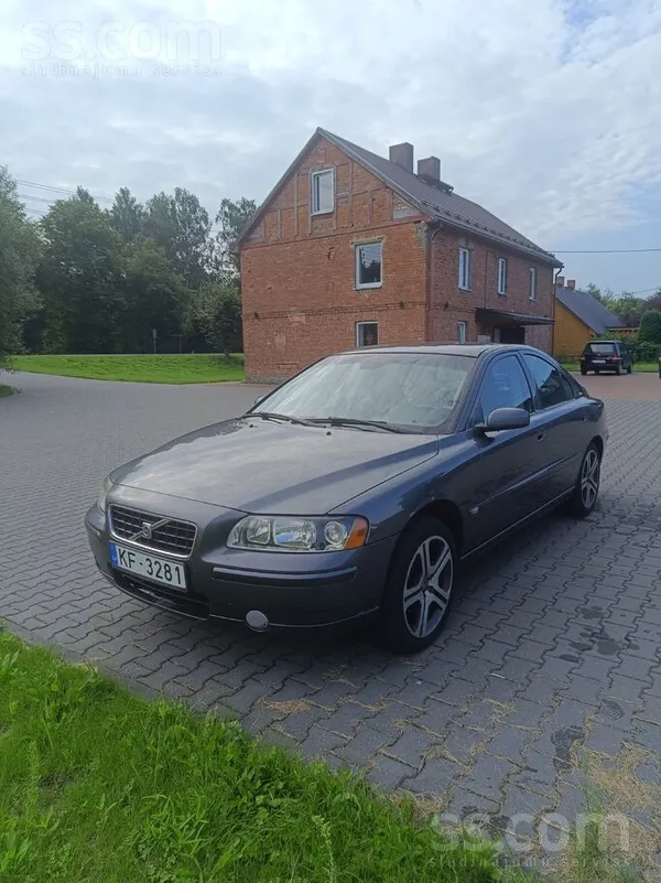 Pārdodu Volvo S60 2.4d D5.
Pēdējo 11 gadu laikā viens īpašnieks, visas apkop