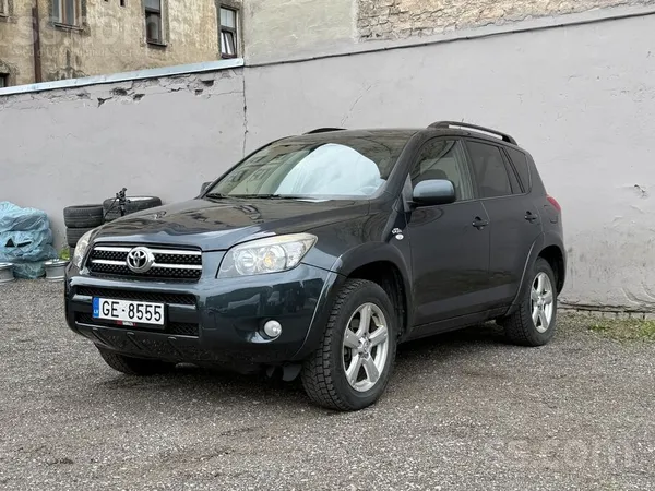 Toyota Orģināls nobraukums. Manuālis. Labs stāvoklis. Ļot