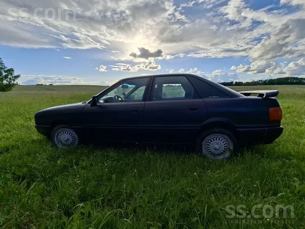 Audi Pārdot Audi 80 ar benzīna motoru, bez apskates nor