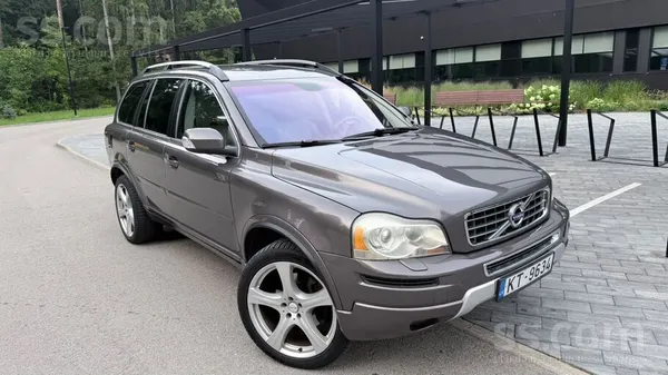 Volvo Par saprātīgu cenu tirgū pārdodas smuks, kopts Vol