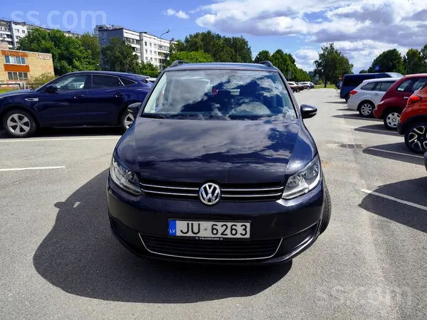 Volkswagen 2.0 dizelis. Jauna T. A. Авто в отличном техническ