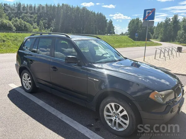 Pārdodas auto bmw x3, sīkāk pa telefonu zvanot.