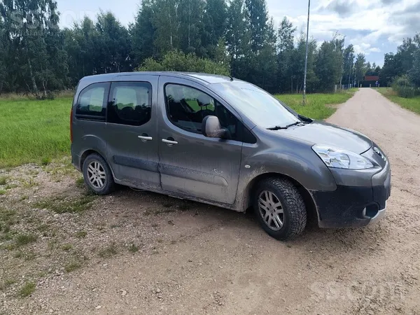 Peugeot Klasisk darba auto, ritosšajai daļai sekots līdzi,