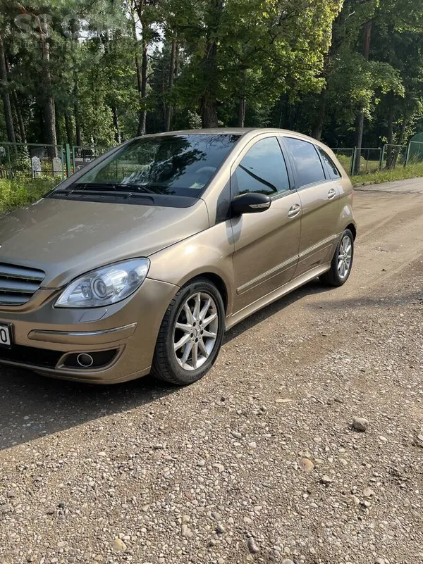 Mercedes Продаю надёжный и экономичный Мерседес 2005 года в