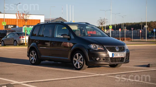 Volkswagen Pārdodu Volkswagen Cross Touran 2.0 Tdi 103kW Bmm 