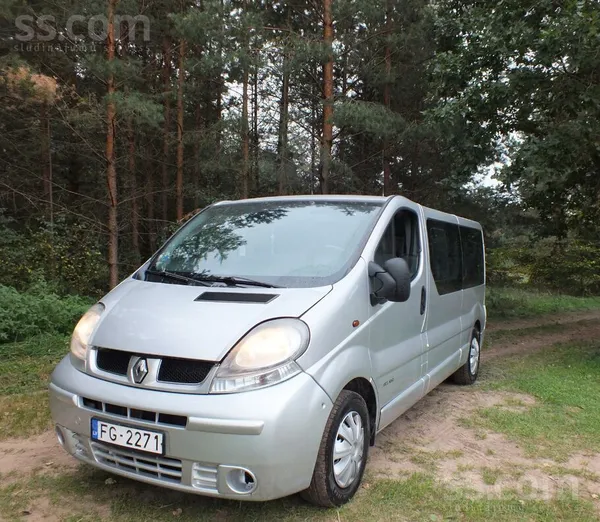 Renault Продаю Рено Трафик. Нормальные состояние. Длинная 