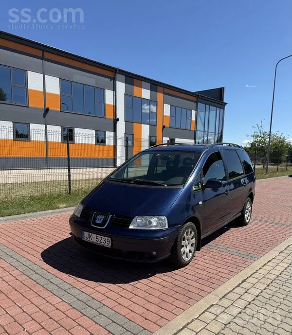 Seat Steidzami pārdod Seat Alhambra