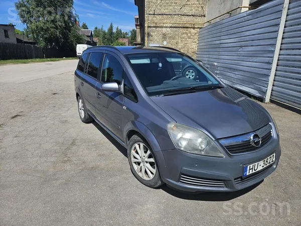 Opel Pārdodu opel zafira 1.9dizels, 6 ātrumi 7 vietas, 