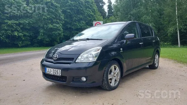 Toyota Pardod Toyota Corolla Verso. 2006.gada. 2.2 dizeli