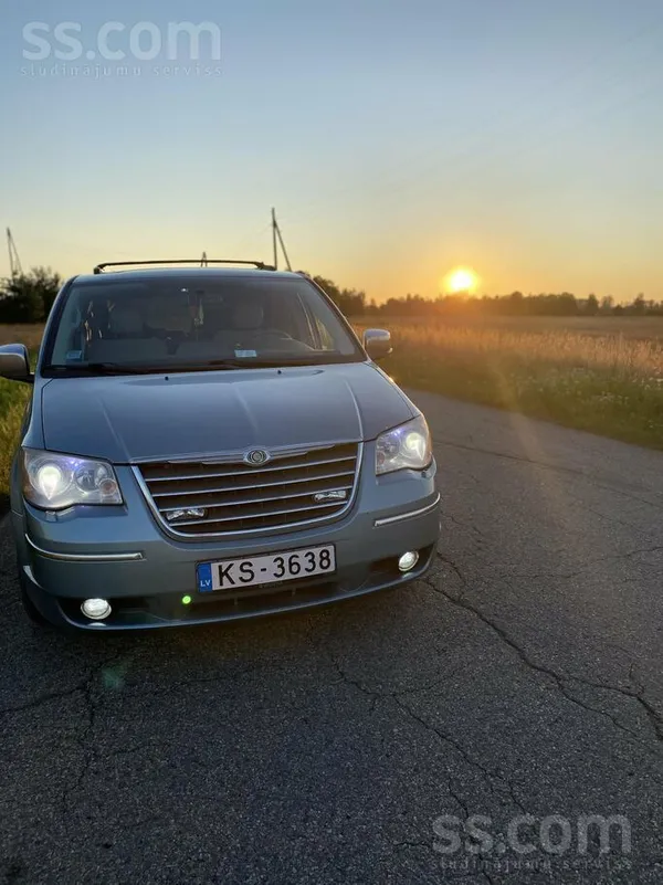 Chrysler Pārdodu Chrysler Grand Voyager 2009. gada izlaidum