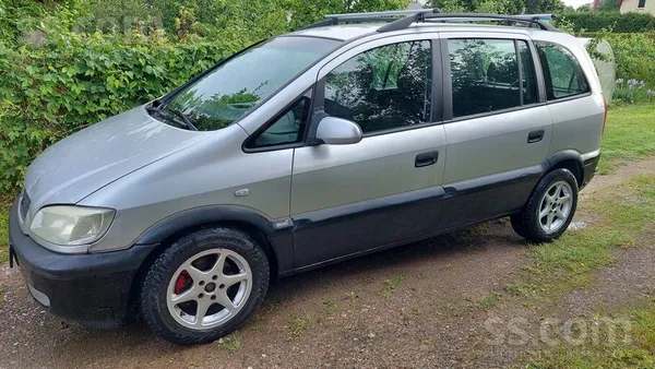 Opel Pārdodu laba stāvokli Opel Zafiru sīkak istāstīšu 