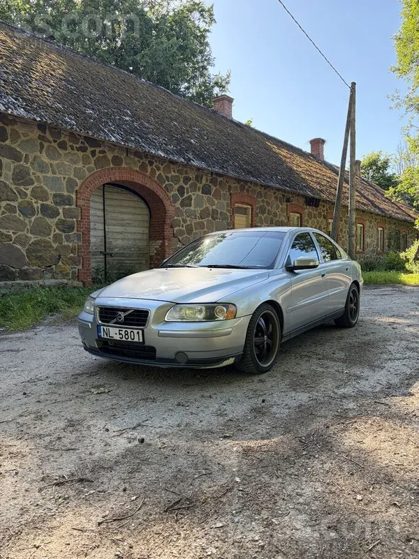 Volvo Volvo s60 2008.gada 2.4dizelis. Ekonomisks un dina