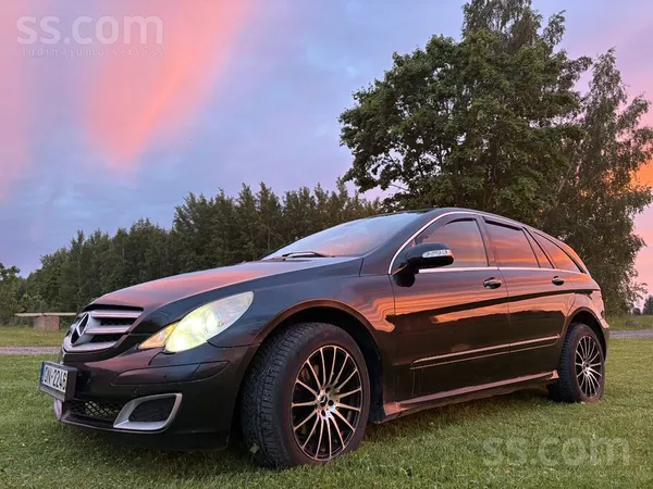 Mercedes Pārdošana melns Rumaks Mercedes r320 Cdi 4 matic